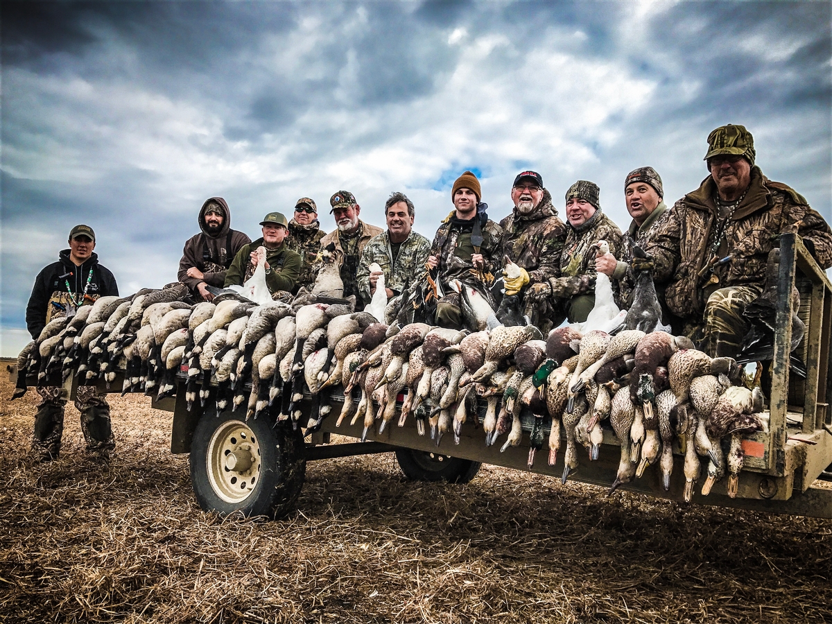 Waterfowl Hunting at its Finest Waterfowl Hunting at its Finest